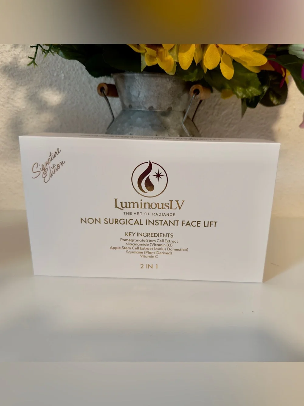 LuminousLV Non Surgical Instant Face Lift Cream W/ Refill
